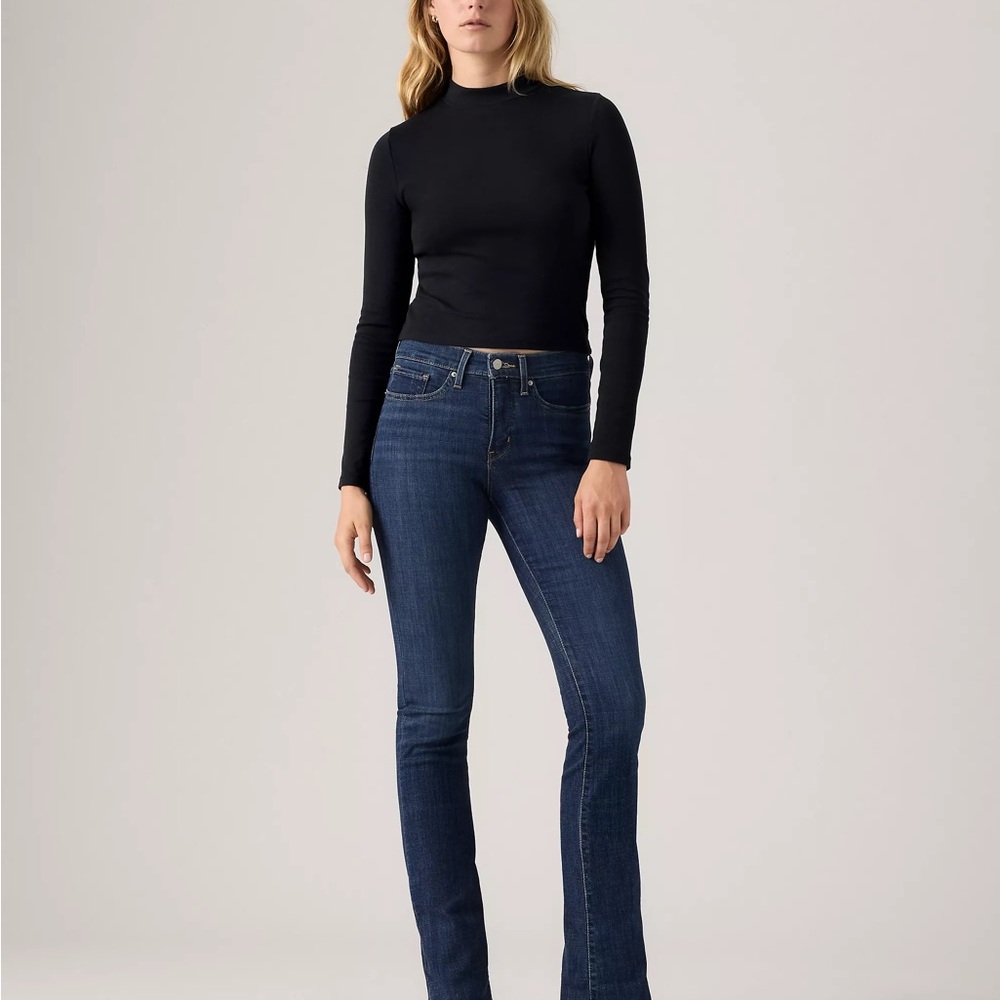 315 Levi’s shaping bootcut Jean size 27